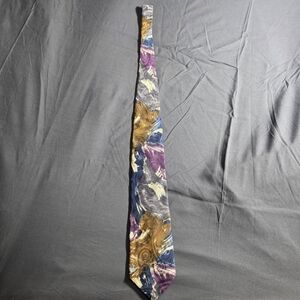 Elegant Multicolor Tie with Abstract Design